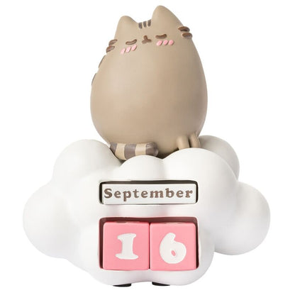 Erik: Pusheen Purrfect Love Collection�3D Perpetual Calendar